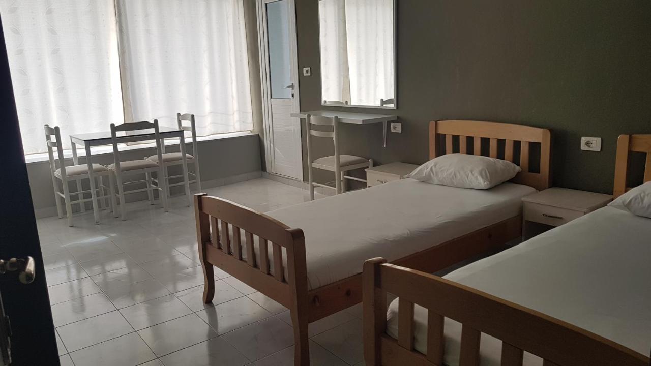 Aralis Rooms Sarande Exterior photo